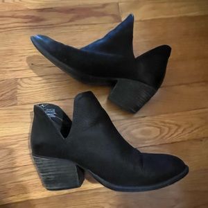 Steve Madden Black Ankle Boots